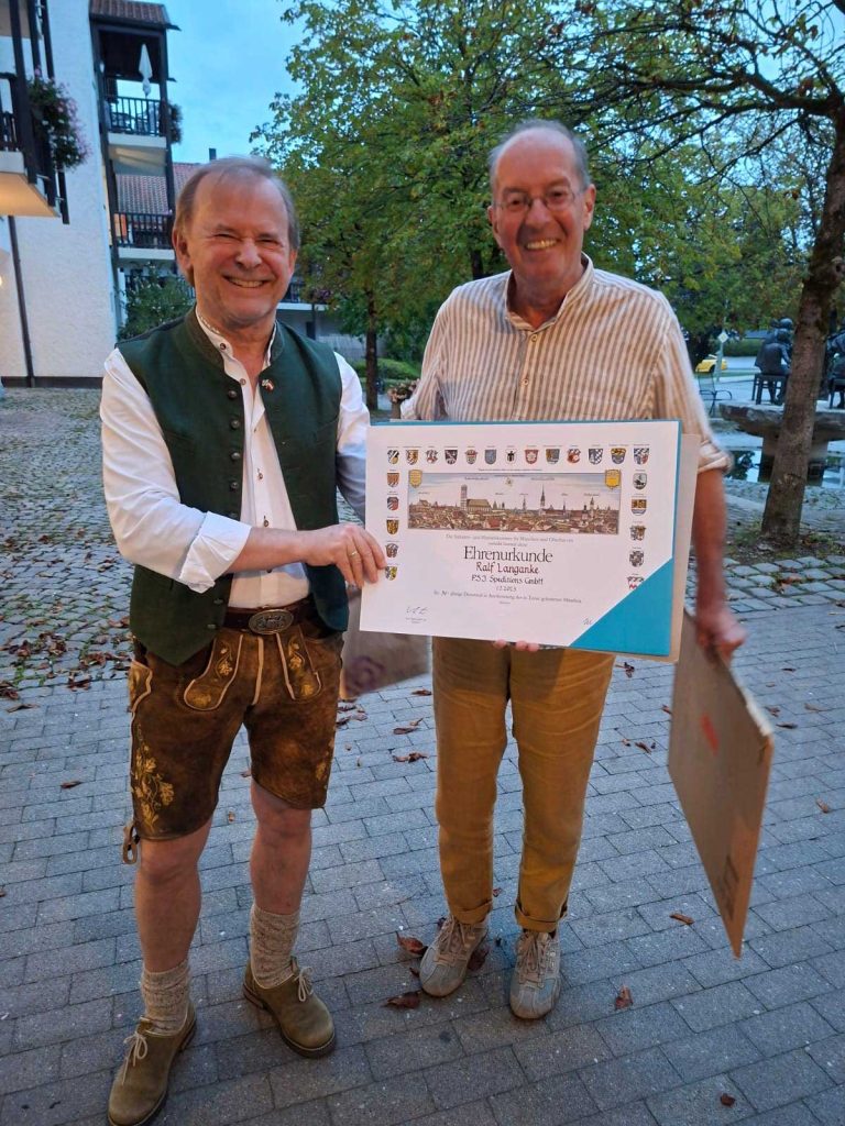 30 Jahre P.S.I. – ein besonderes Jubiläum - P.S.I. Speditions GmbH P.S.I. Speditions GmbH: der Geschäftsführer Werner Schiller und der ehemalige Mitarbeiter Ralf Langanke bei der Übergabe der IHK-Ehrenurkunde zum 30-jährigen Jubiläum der Betriebszugehörigkeit